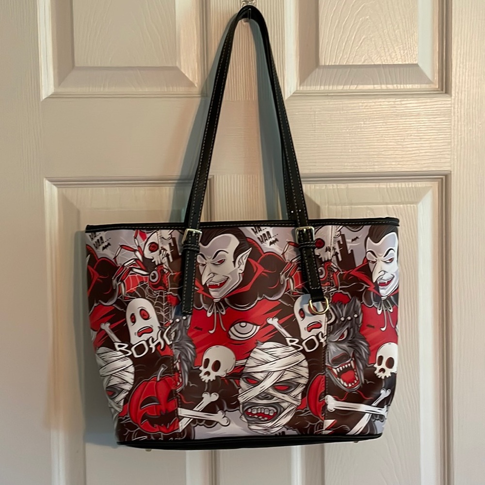 Halloween tote style purse, like new, Dracula, mummy, werewolf, skull, spider